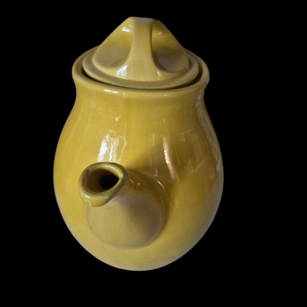 Vintage Beauceware Canada MCM Ceramic Teapot In Glossy Yellow Glaze